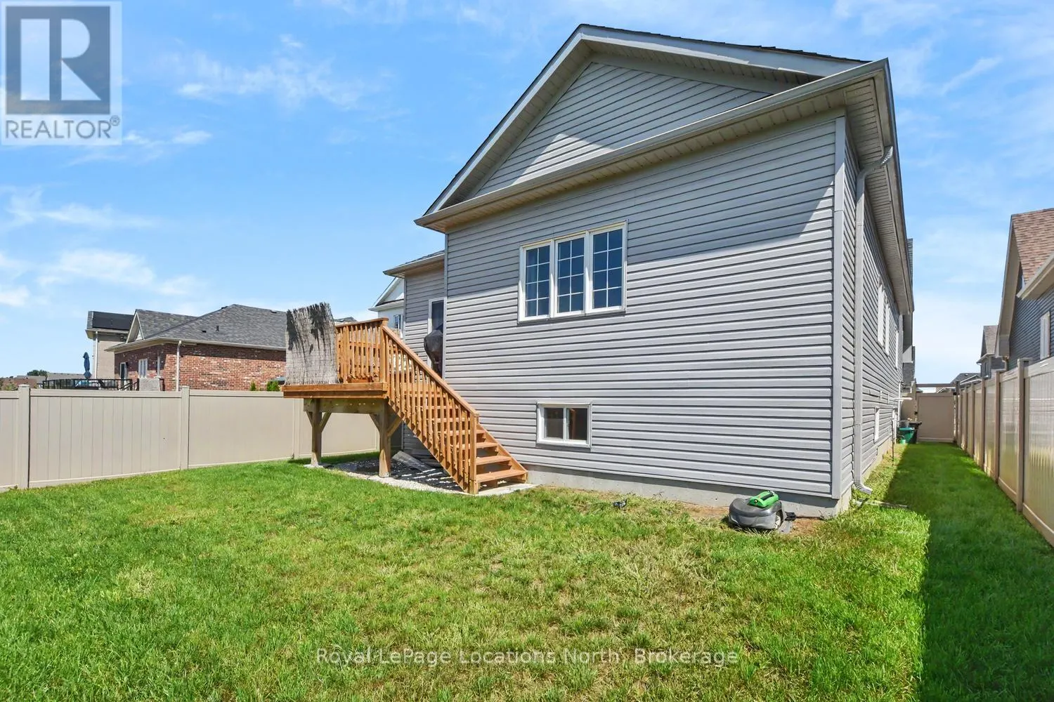 214 SPRINGFIELD CRESCENT