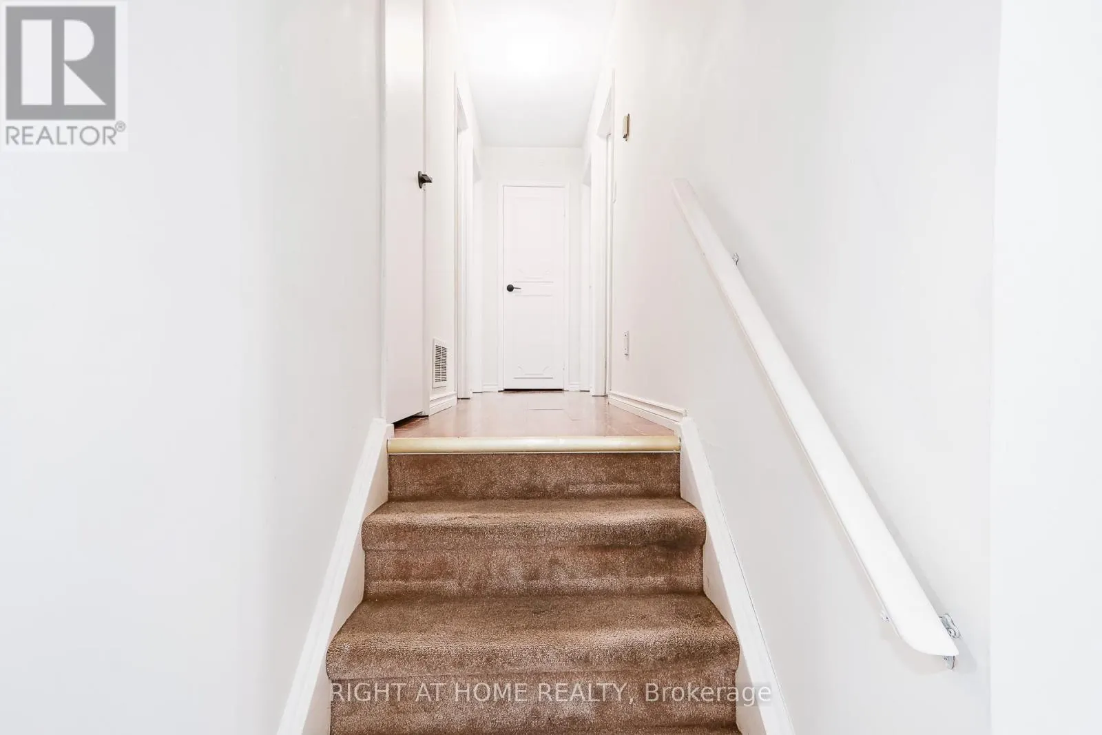1059 GLEN MHOR CRESCENT