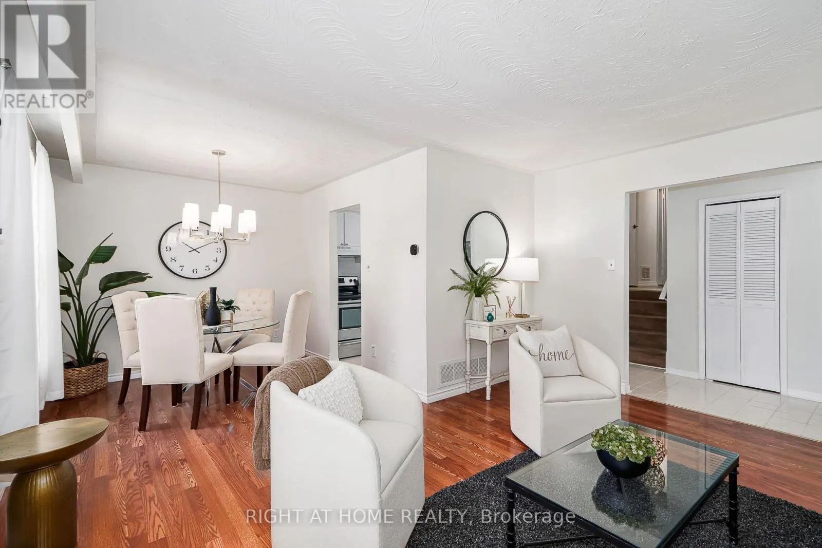 1059 GLEN MHOR CRESCENT