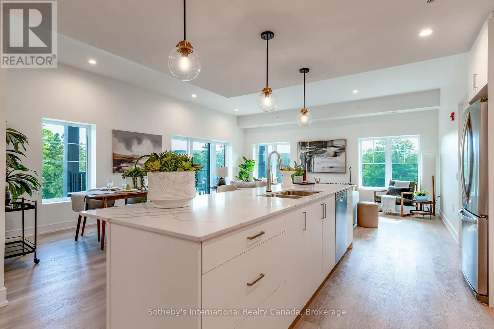 311 - 121 MARY ST STREET #311