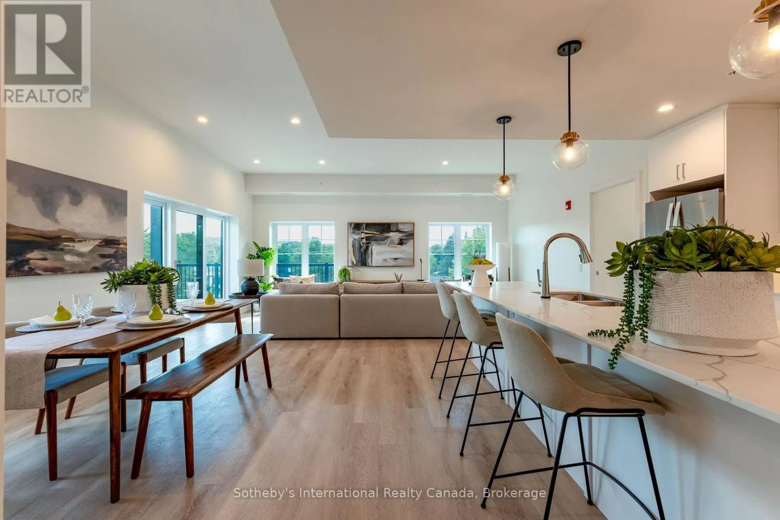 311 - 121 MARY ST STREET #311