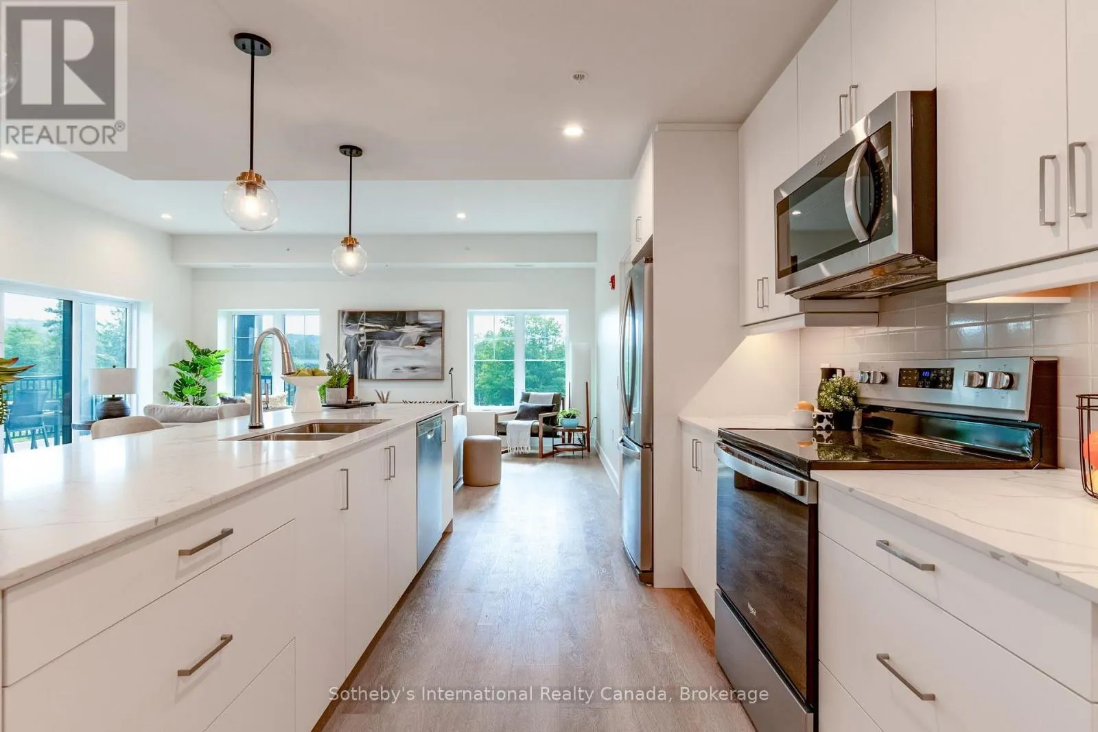 311 - 121 MARY ST STREET #311