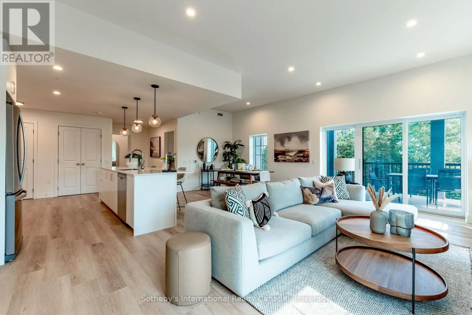 311 - 121 MARY ST STREET #311