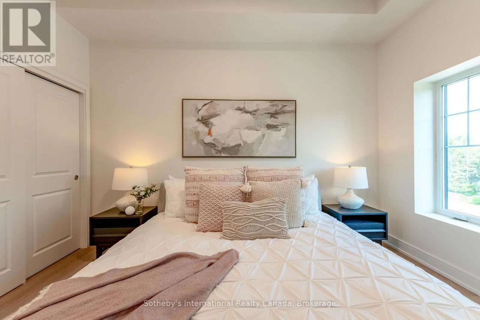 311 - 121 MARY ST STREET #311