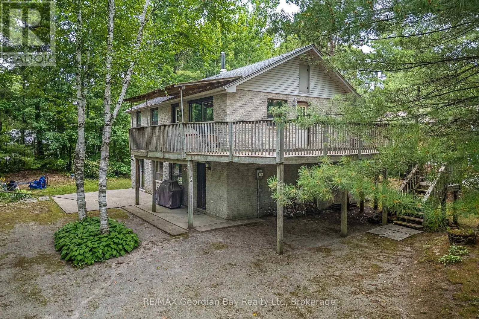 754 LAFONTAINE ROAD W