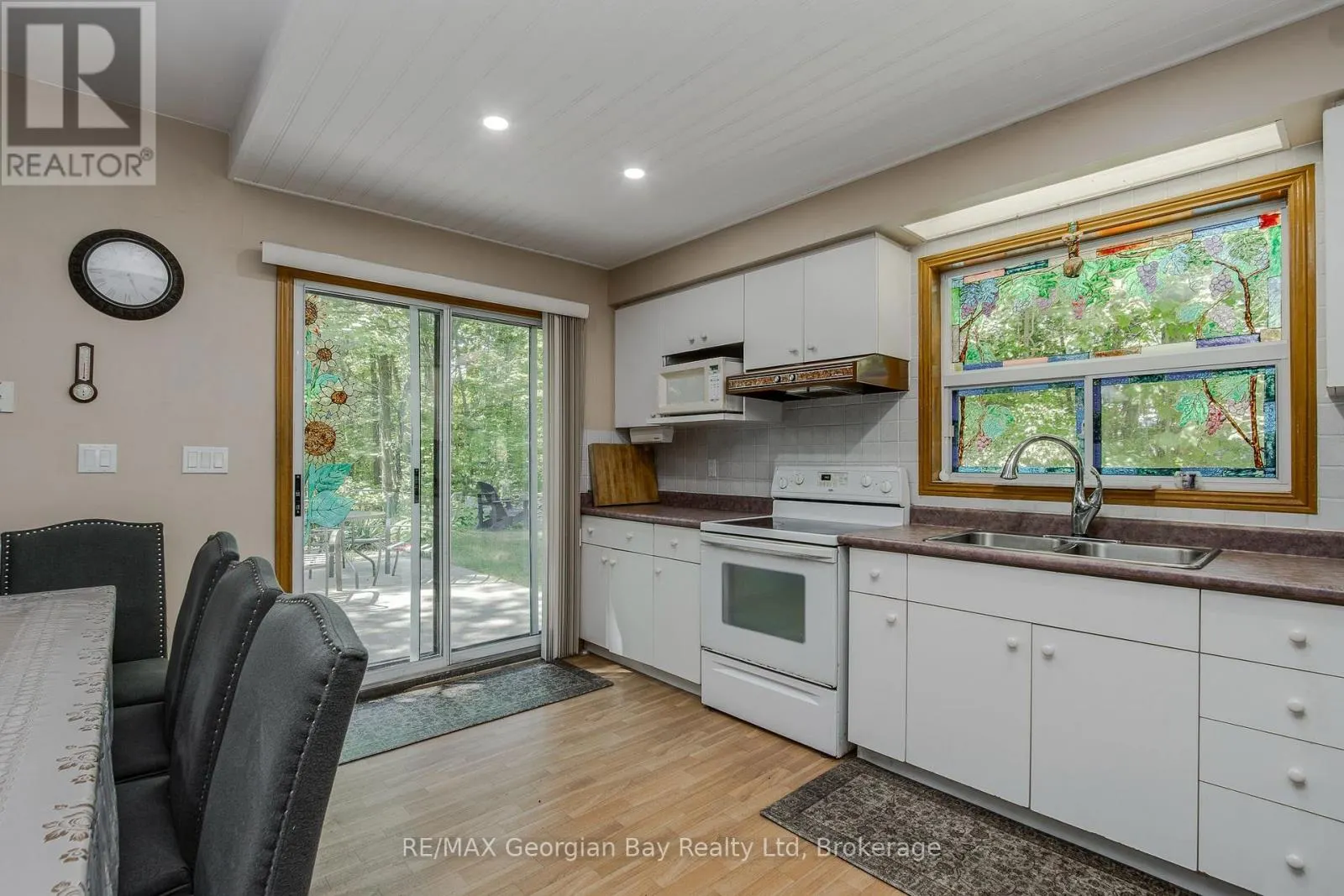 754 LAFONTAINE ROAD W