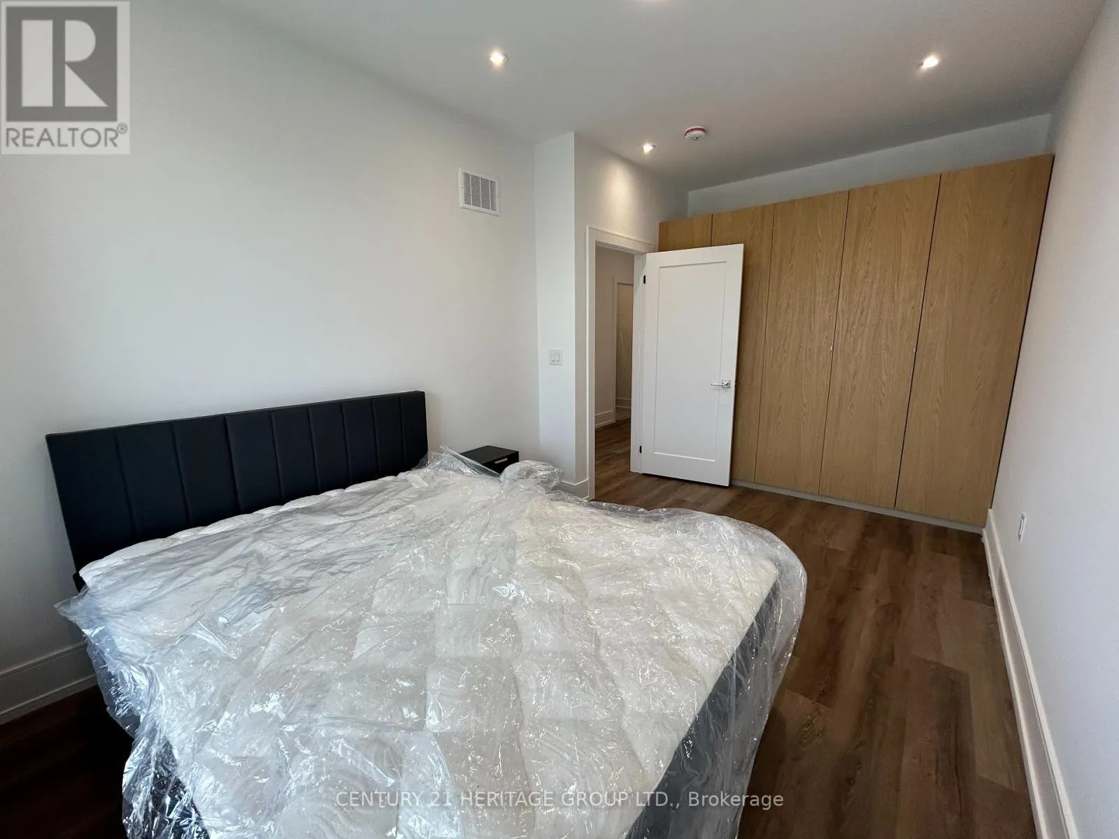 3714 QUAYSIDE DRIVE