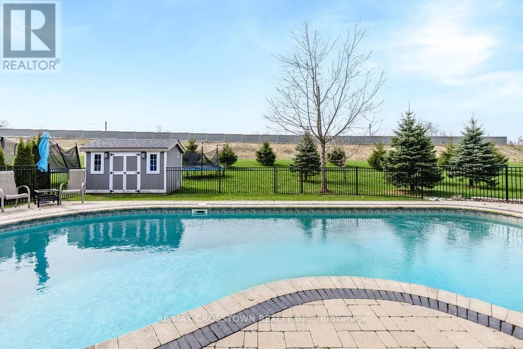 25 MENNILL DRIVE