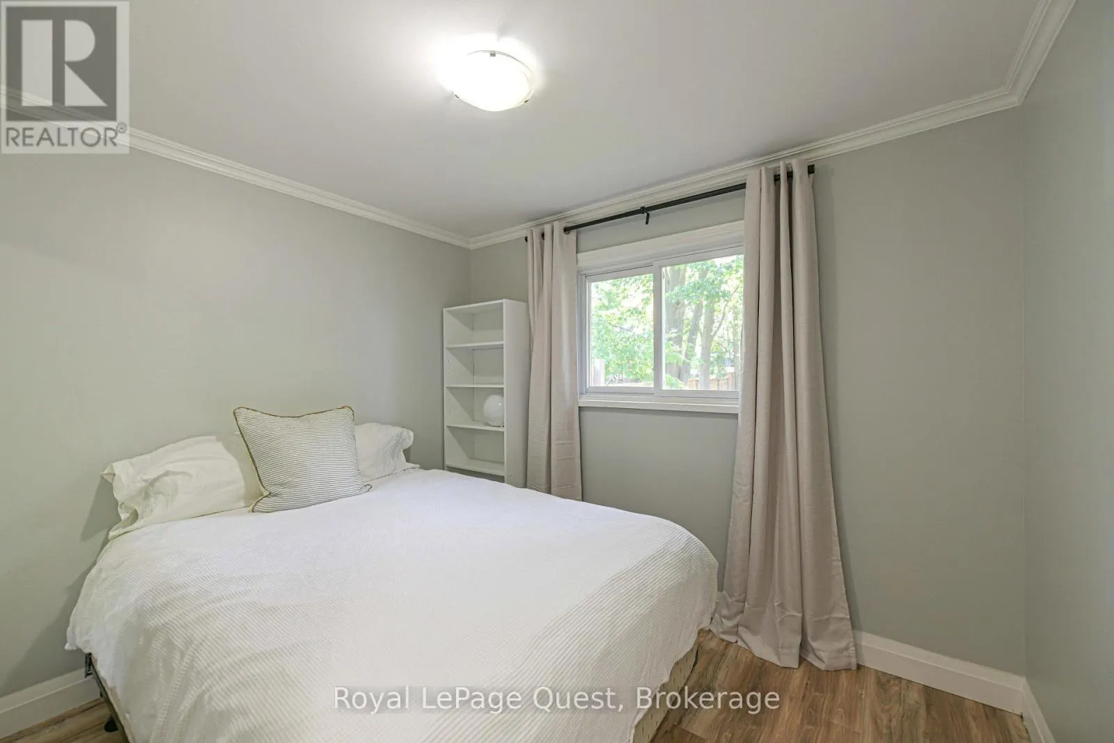 401 MISSISSAGA STREET W