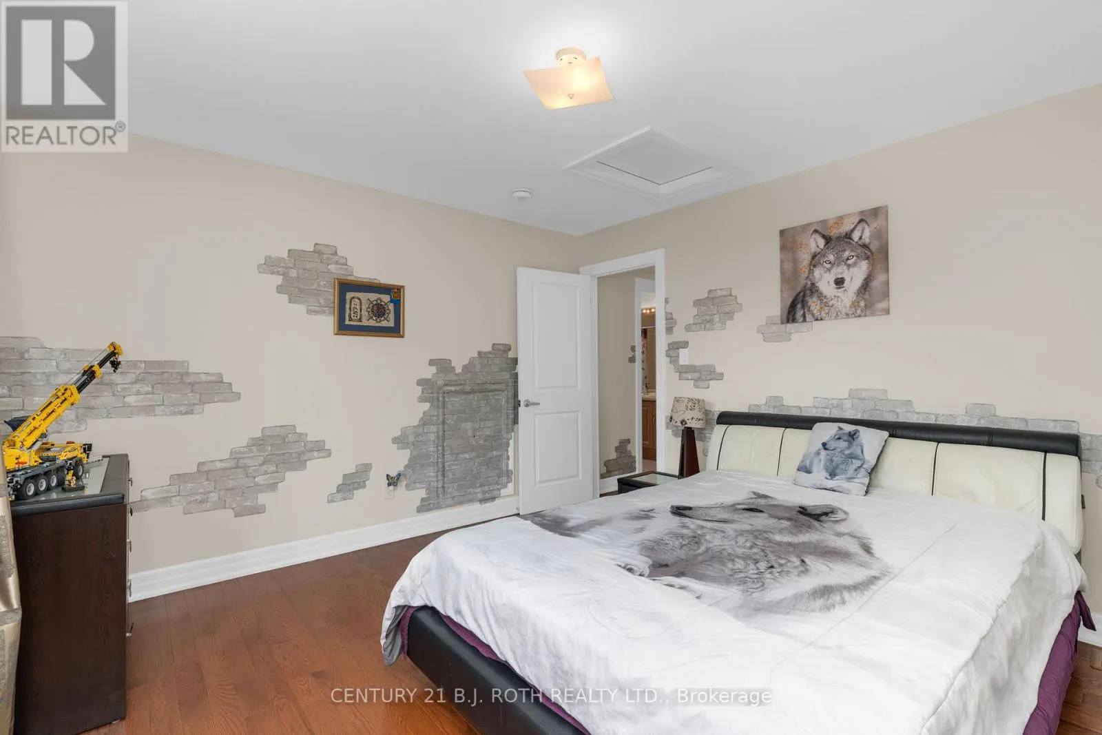 107 ALLEGRA DRIVE