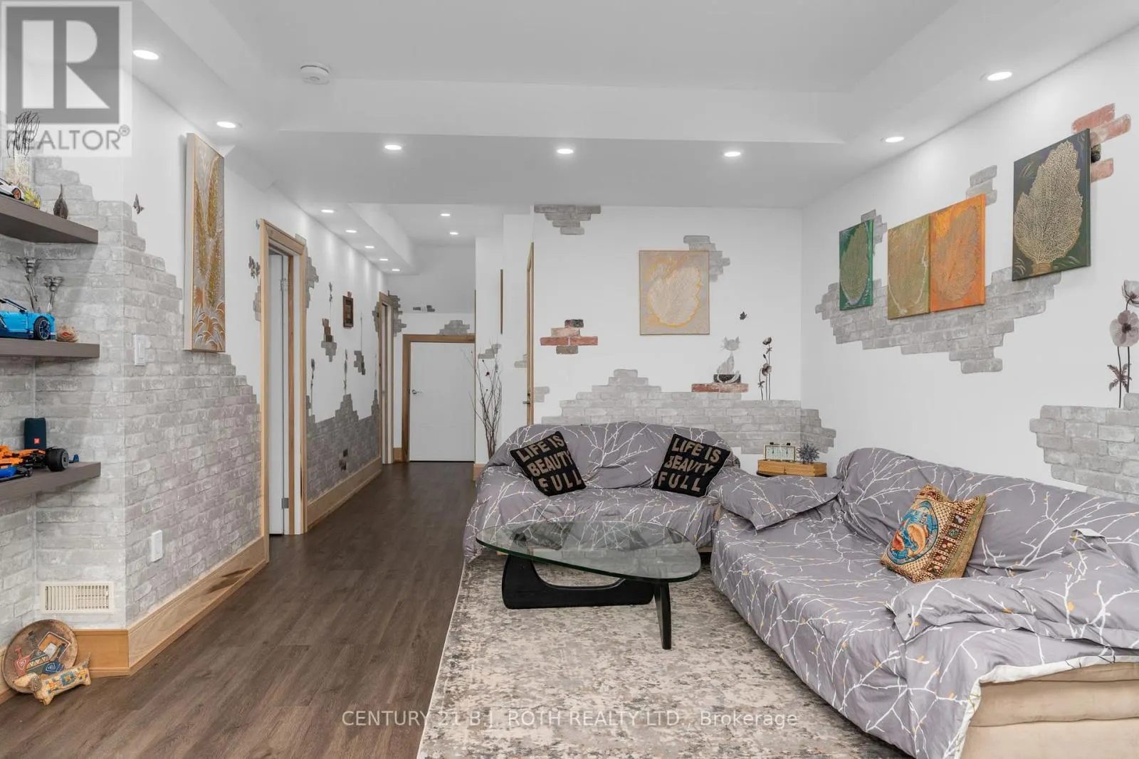 107 ALLEGRA DRIVE