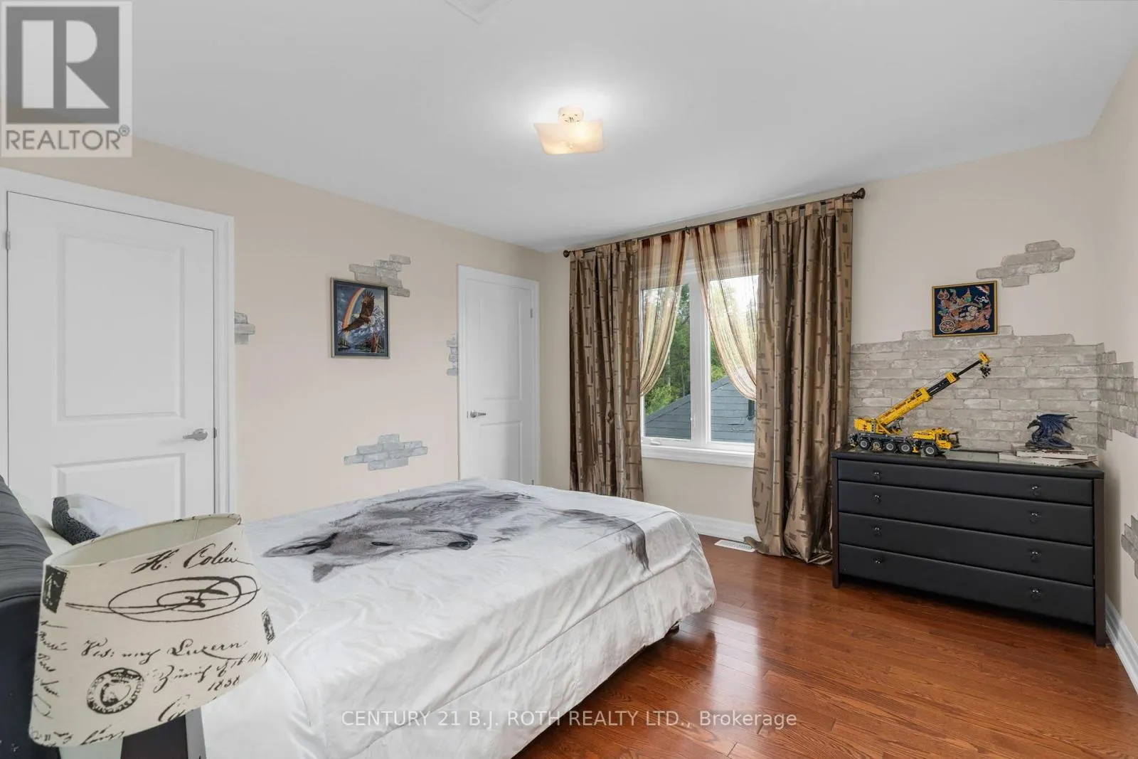 107 ALLEGRA DRIVE