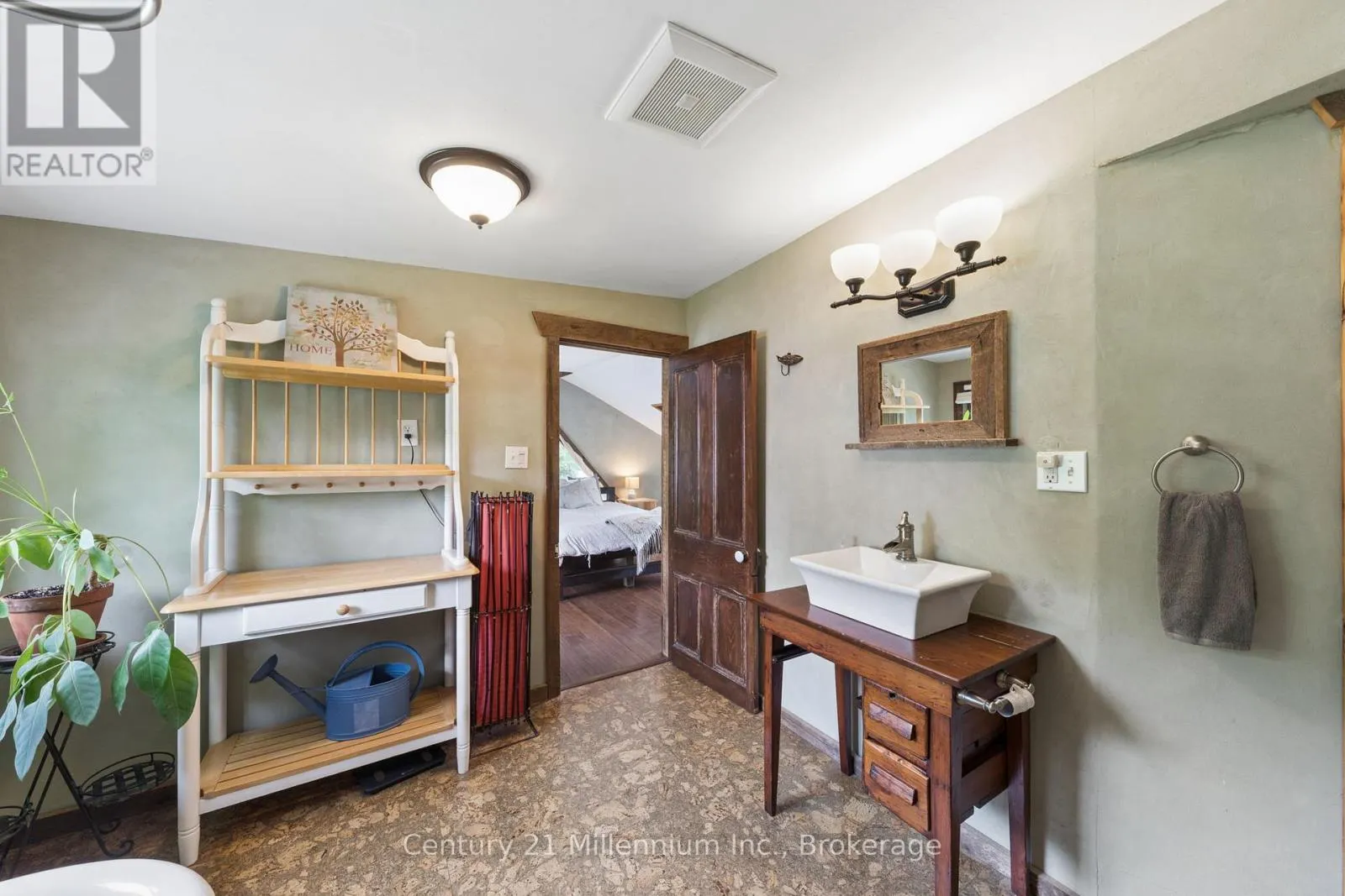 262 BATTEAUX ROAD