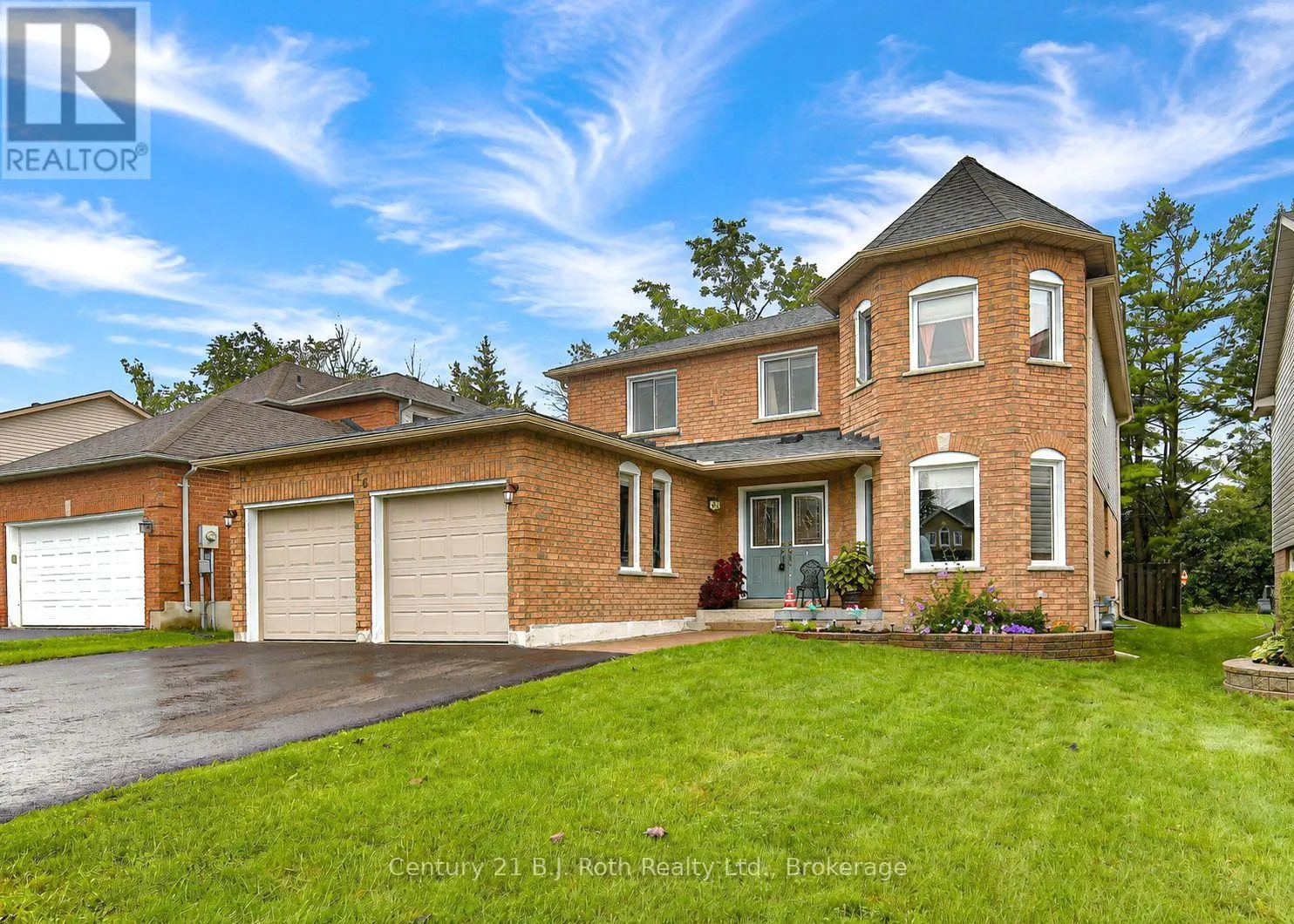 16 FRONTIER AVENUE