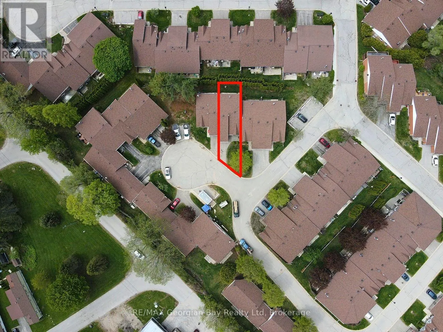 63 - 696 KING STREET #63