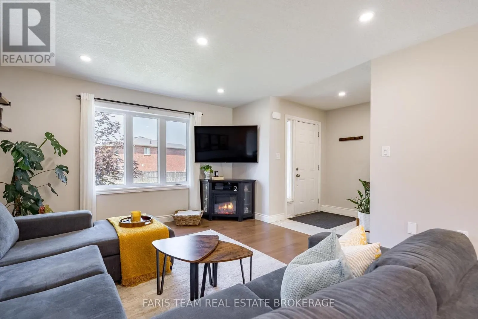17 HUNTER AVENUE