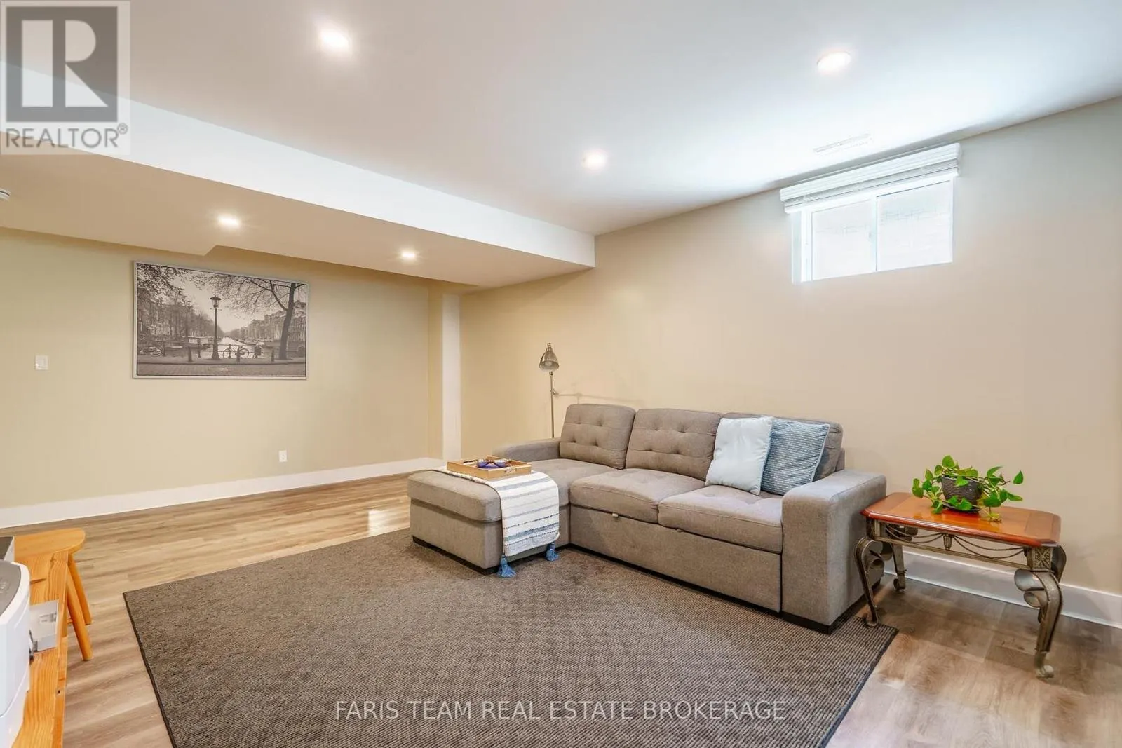 17 HUNTER AVENUE