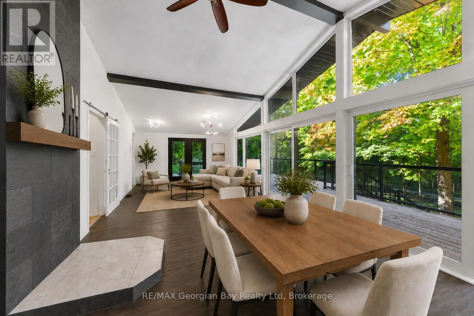 1745 TWIN OAKS CRESCENT