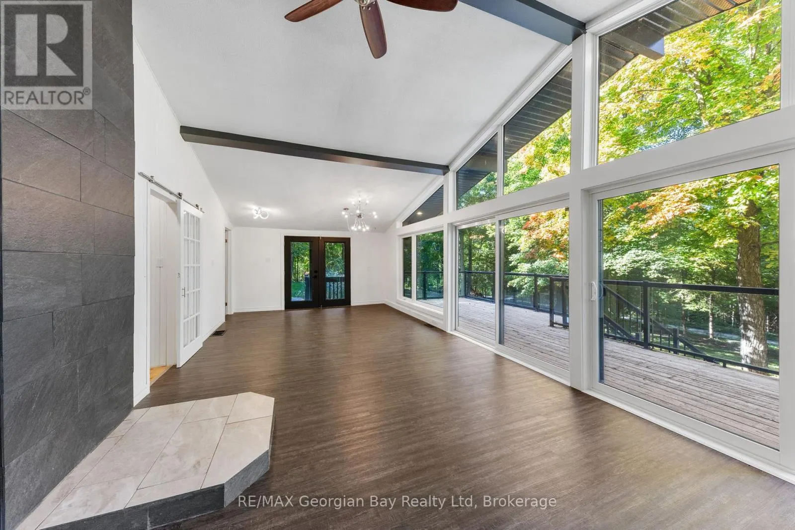 1745 TWIN OAKS CRESCENT