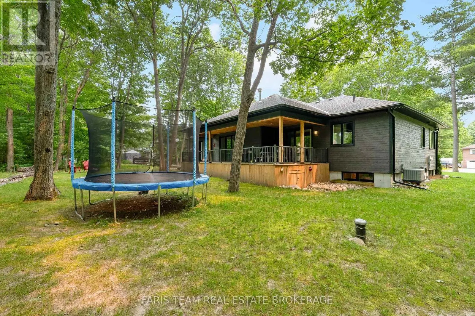 34 OAKWOOD AVENUE