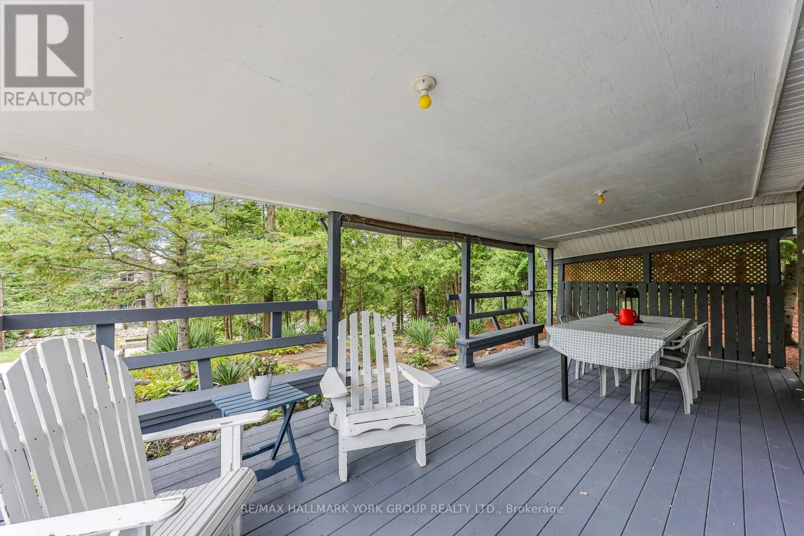 1085 RIVER ROAD E