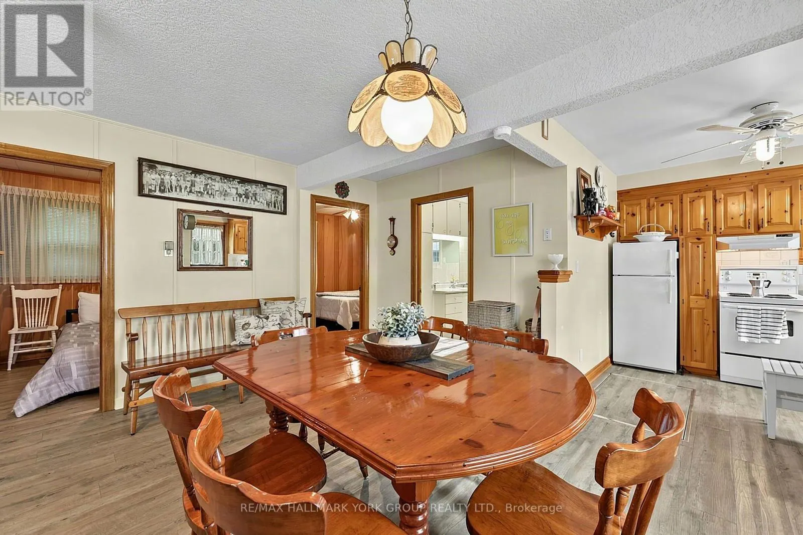 1085 RIVER ROAD E