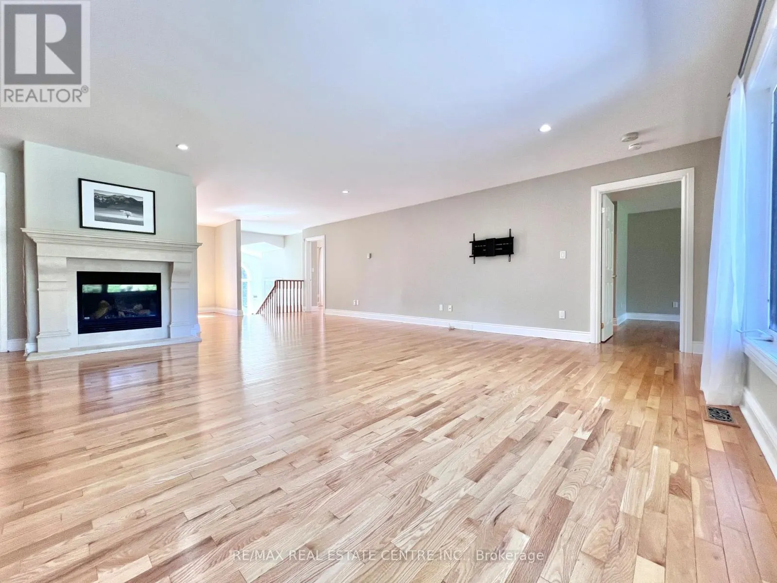 1603 WEDGEWOOD DRIVE
