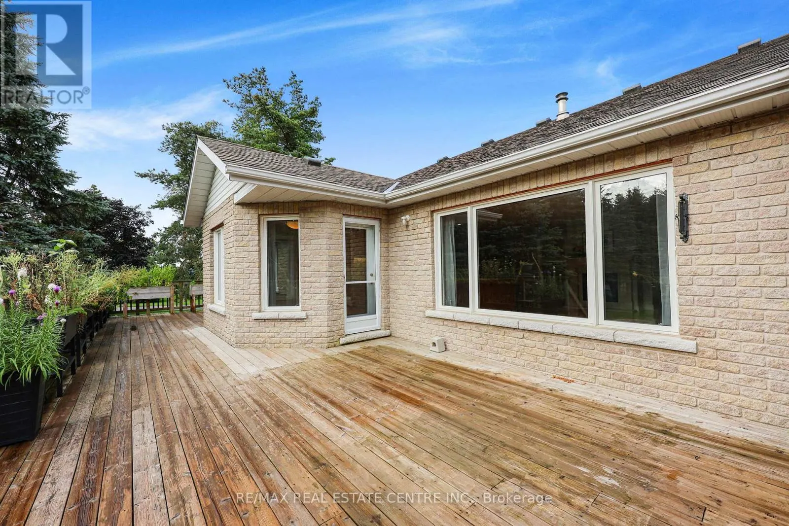 1603 WEDGEWOOD DRIVE