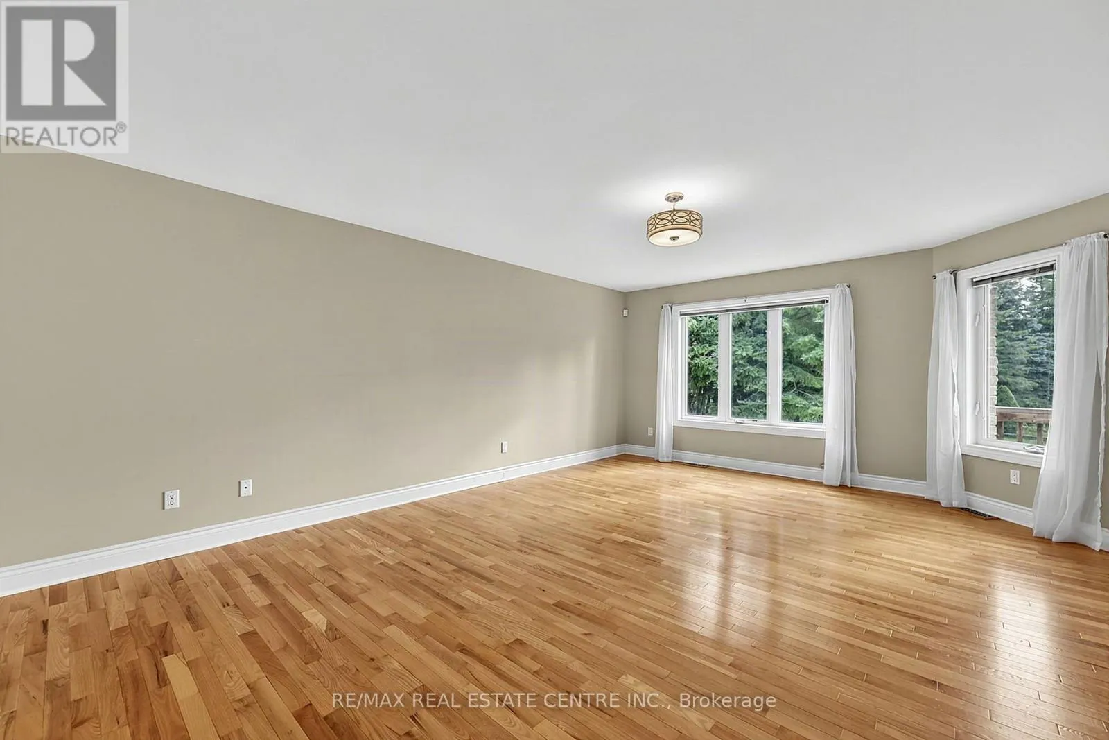 1603 WEDGEWOOD DRIVE