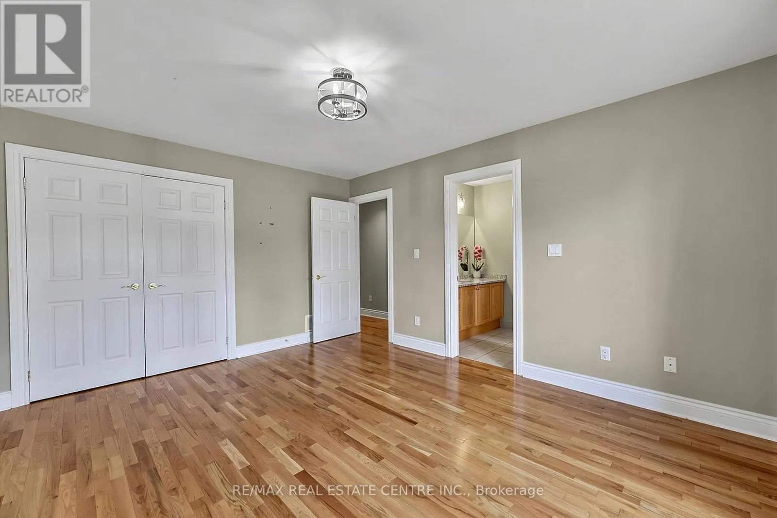 1603 WEDGEWOOD DRIVE