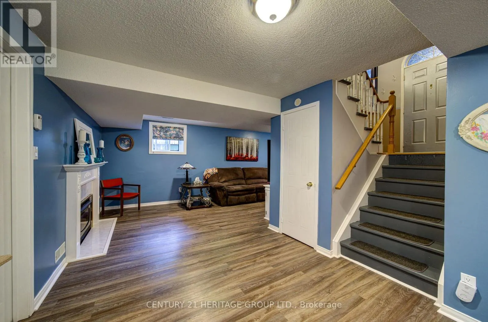 68 DYER DRIVE