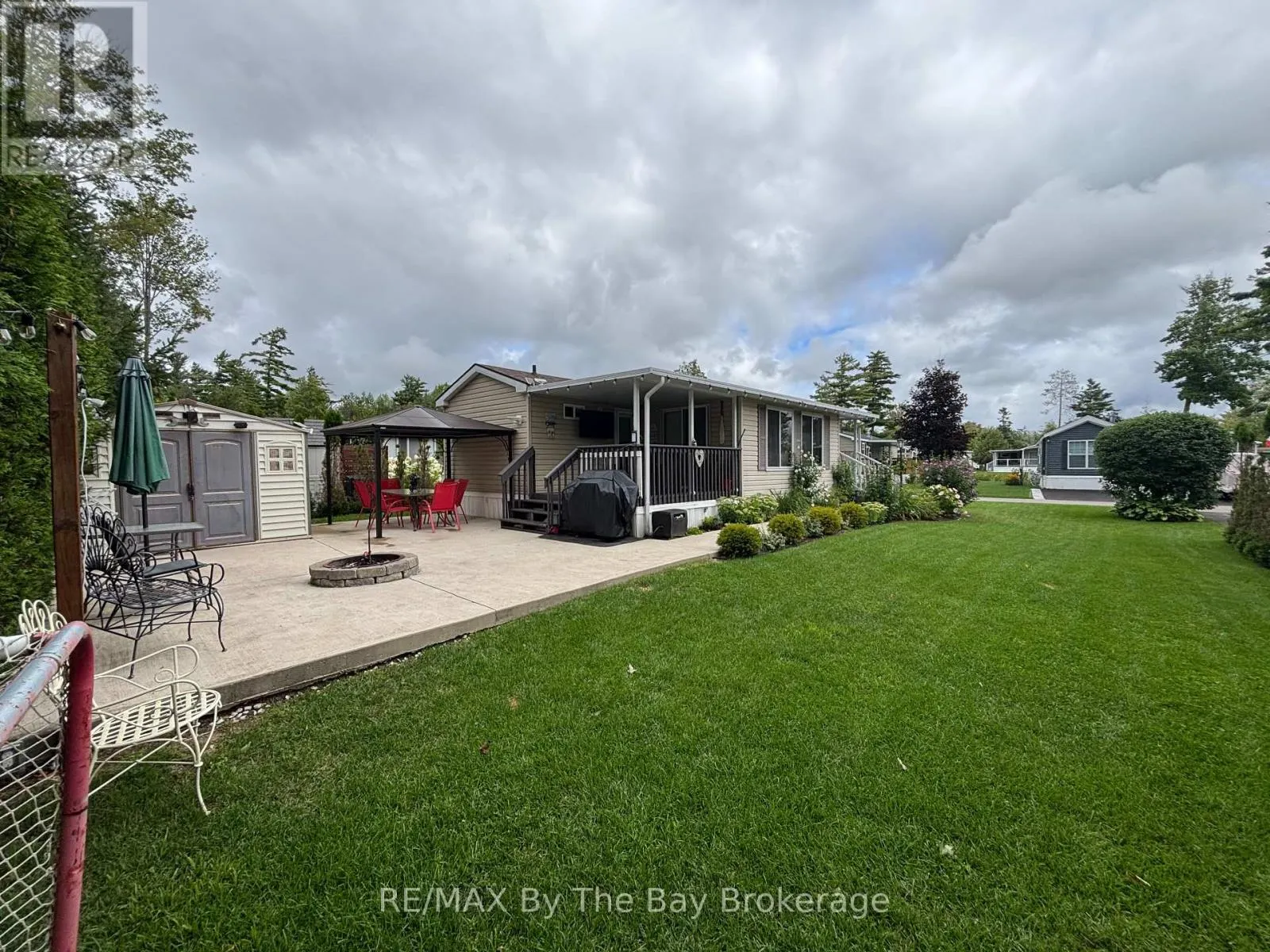 8 KENORA TRAIL