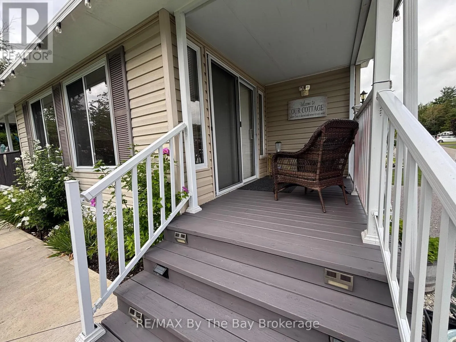8 KENORA TRAIL