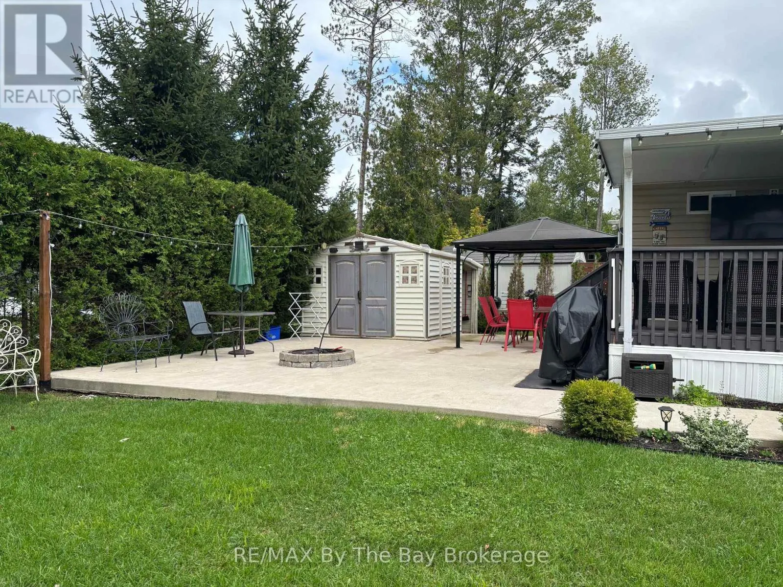 8 KENORA TRAIL