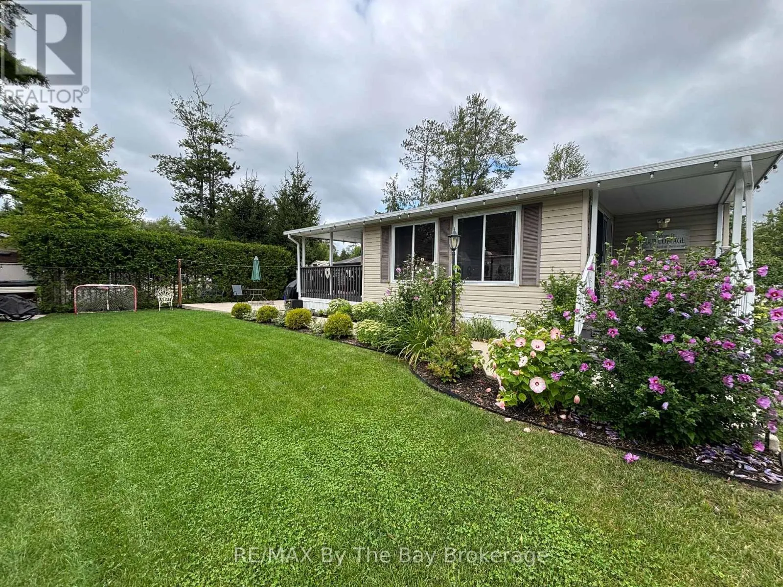 8 KENORA TRAIL