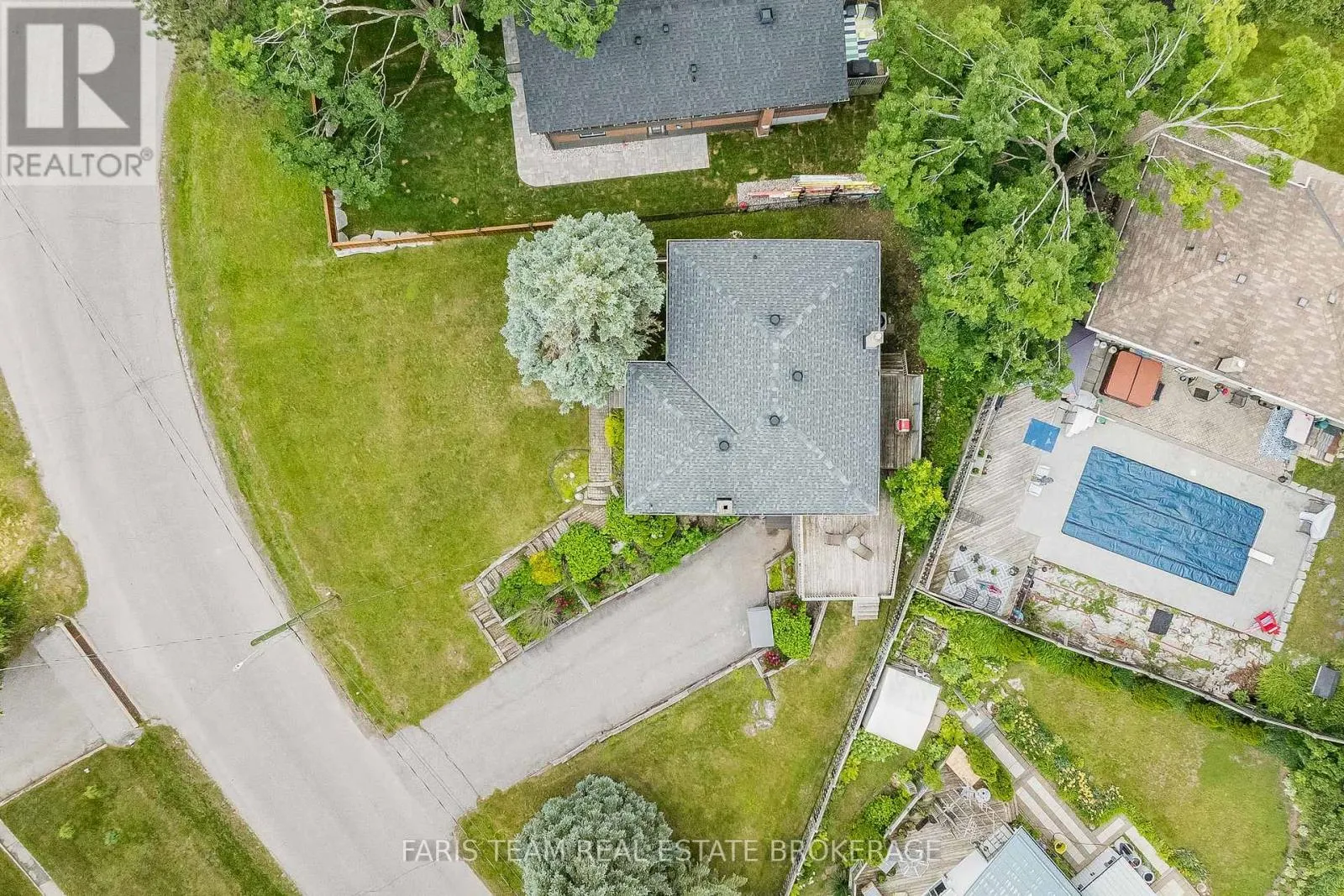 10 KAREN CRESCENT