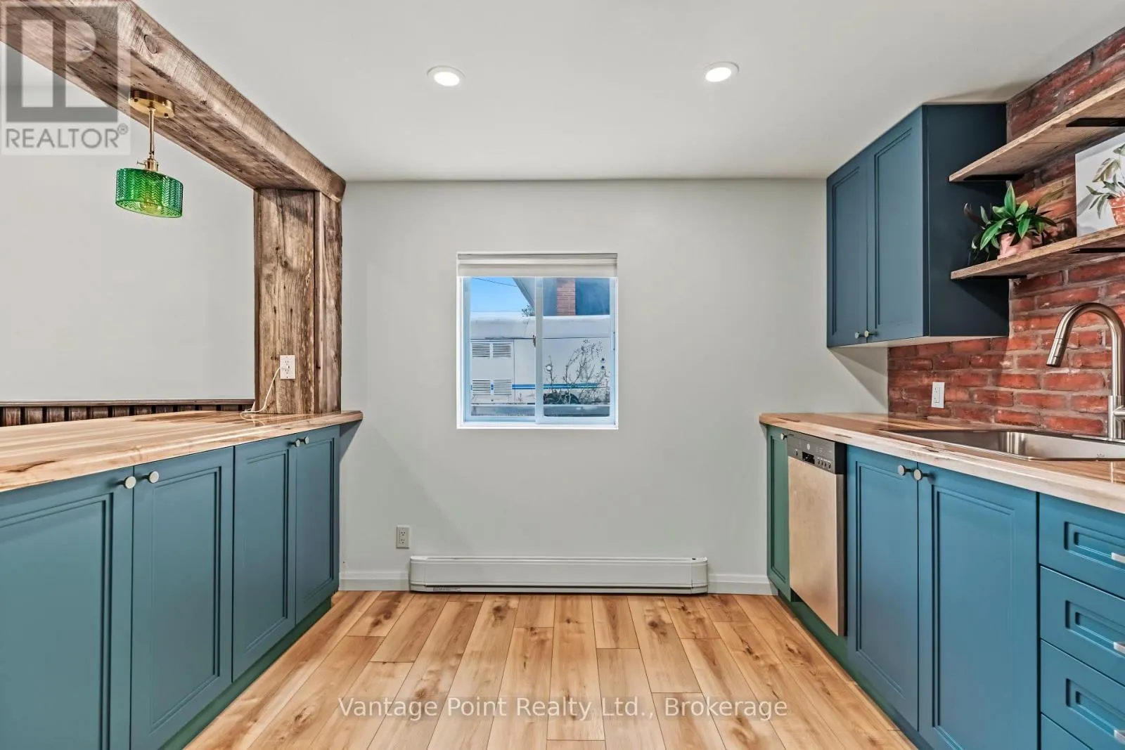 794097 124 GREY ROAD