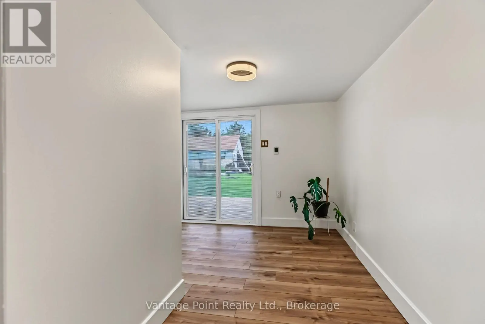 794097 124 GREY ROAD