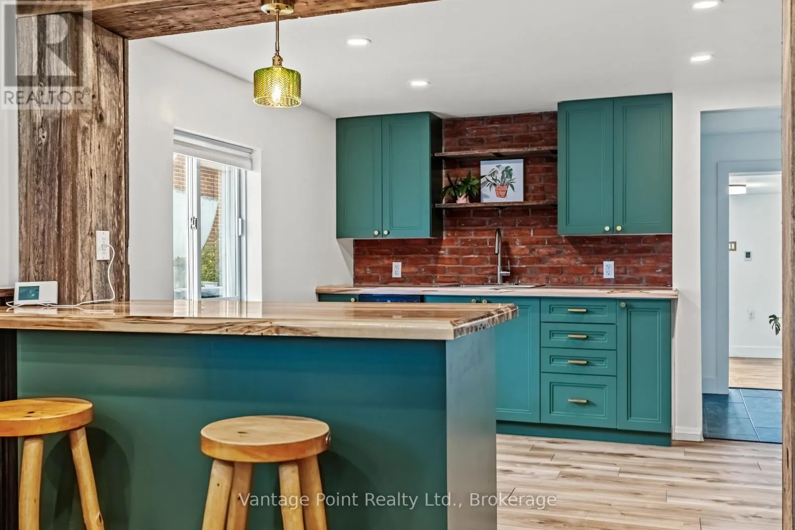 794097 124 GREY ROAD