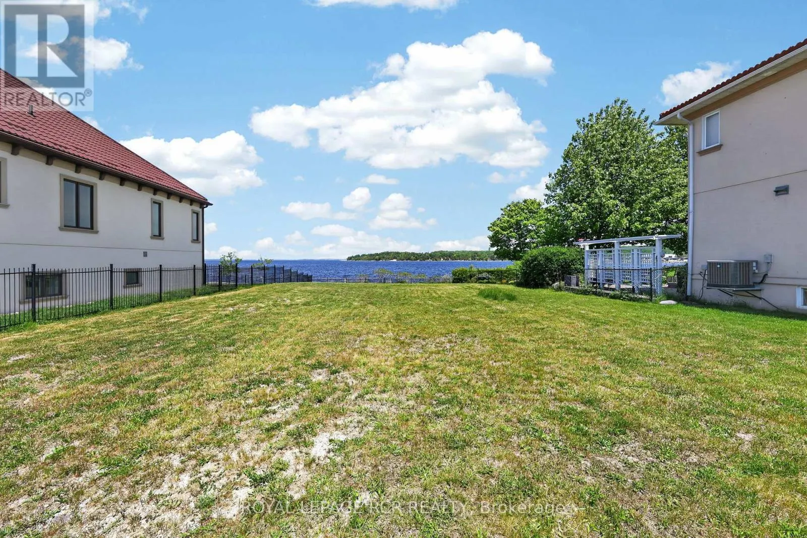 583 ABERDEEN BOULEVARD