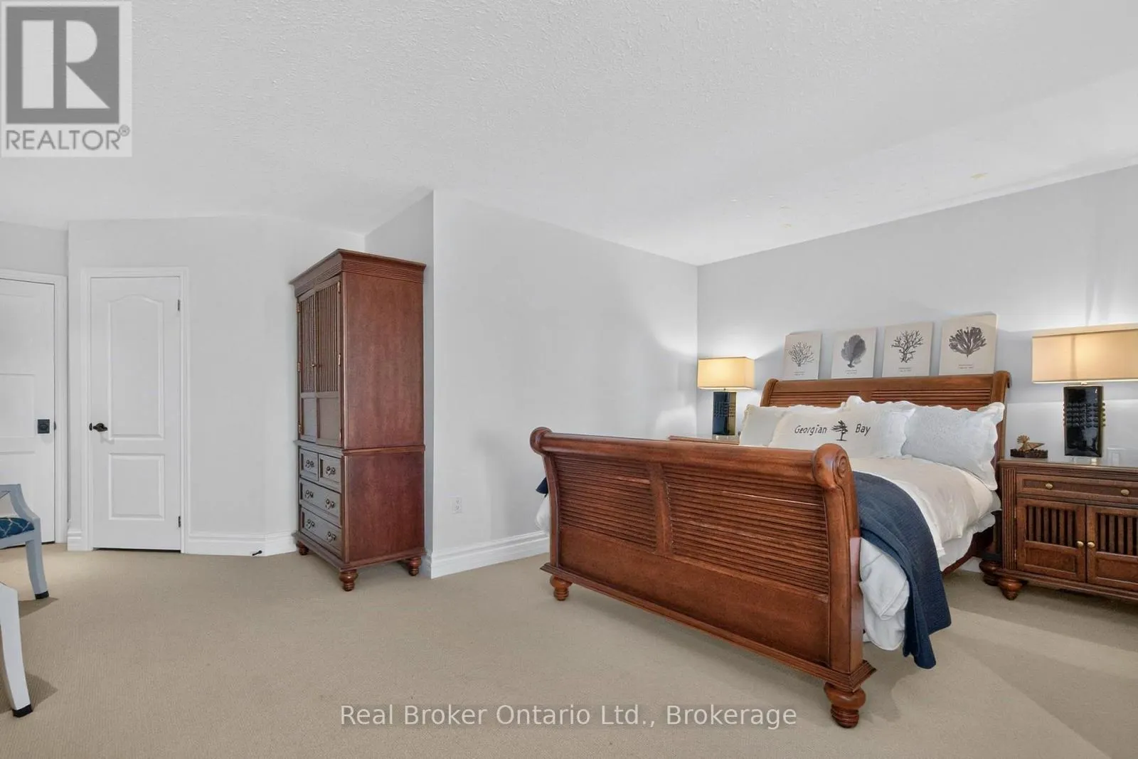 192 GILWOOD PARK DRIVE