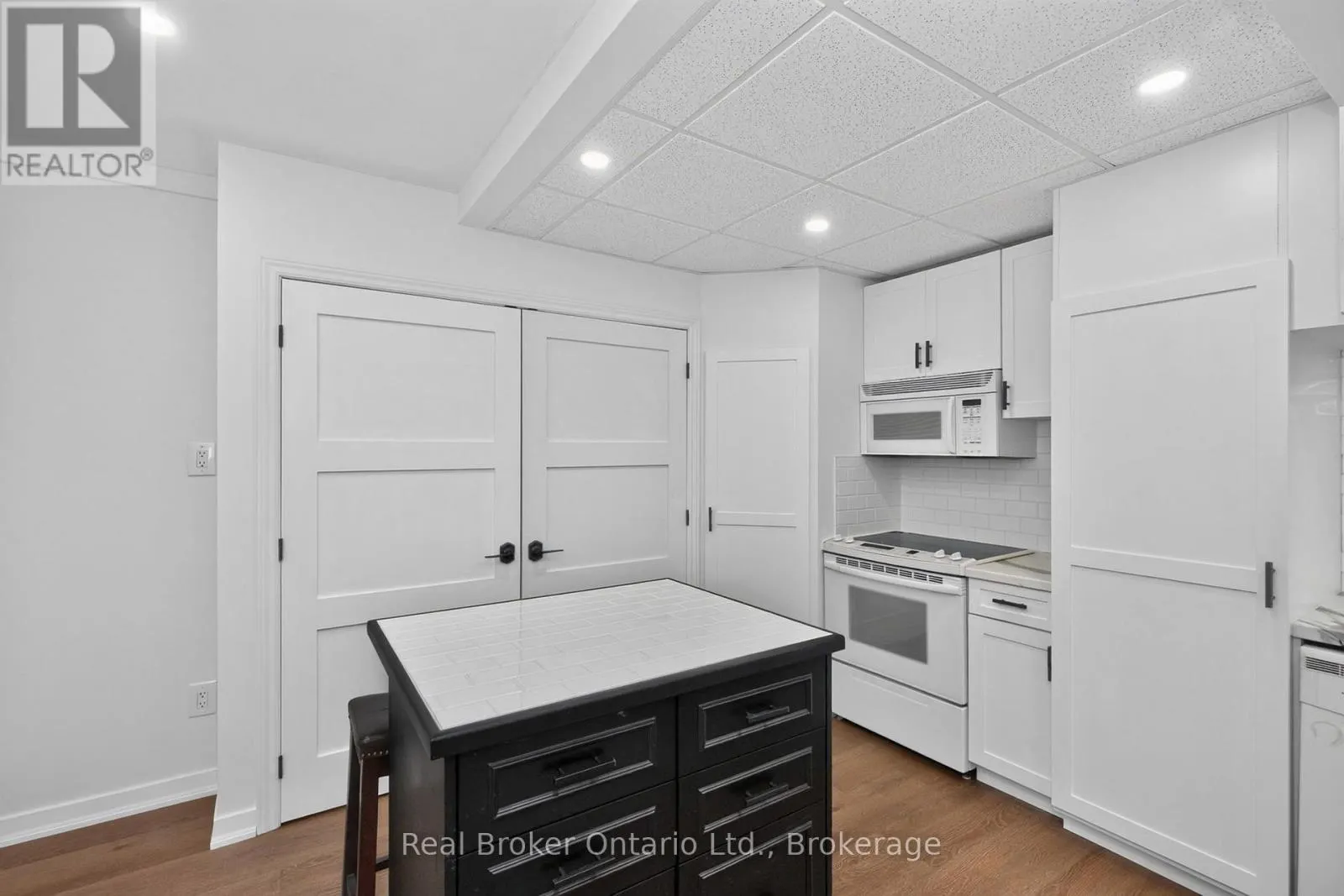 192 GILWOOD PARK DRIVE