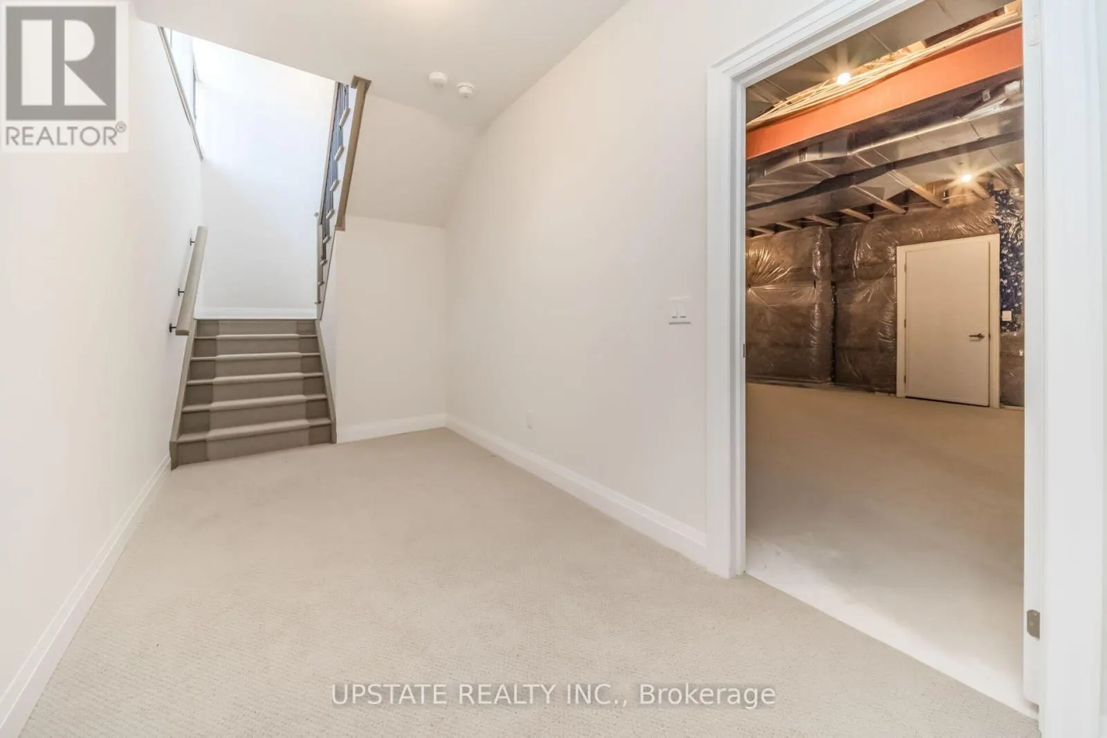 21 PEARSALL PLACE