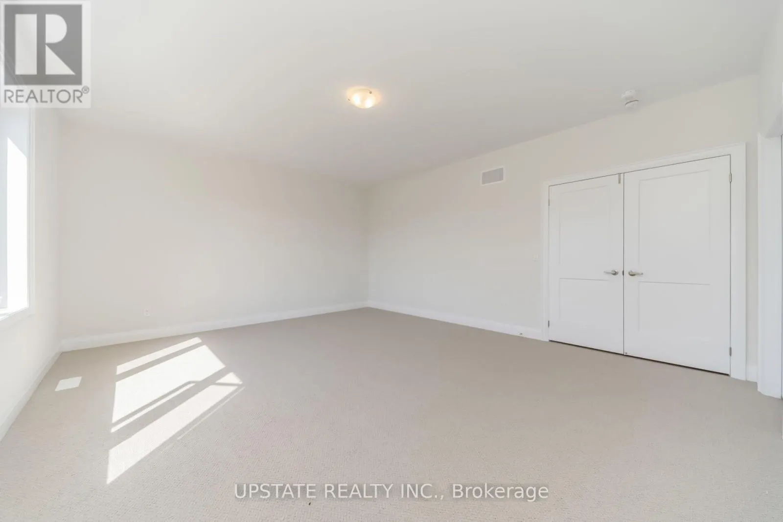 21 PEARSALL PLACE
