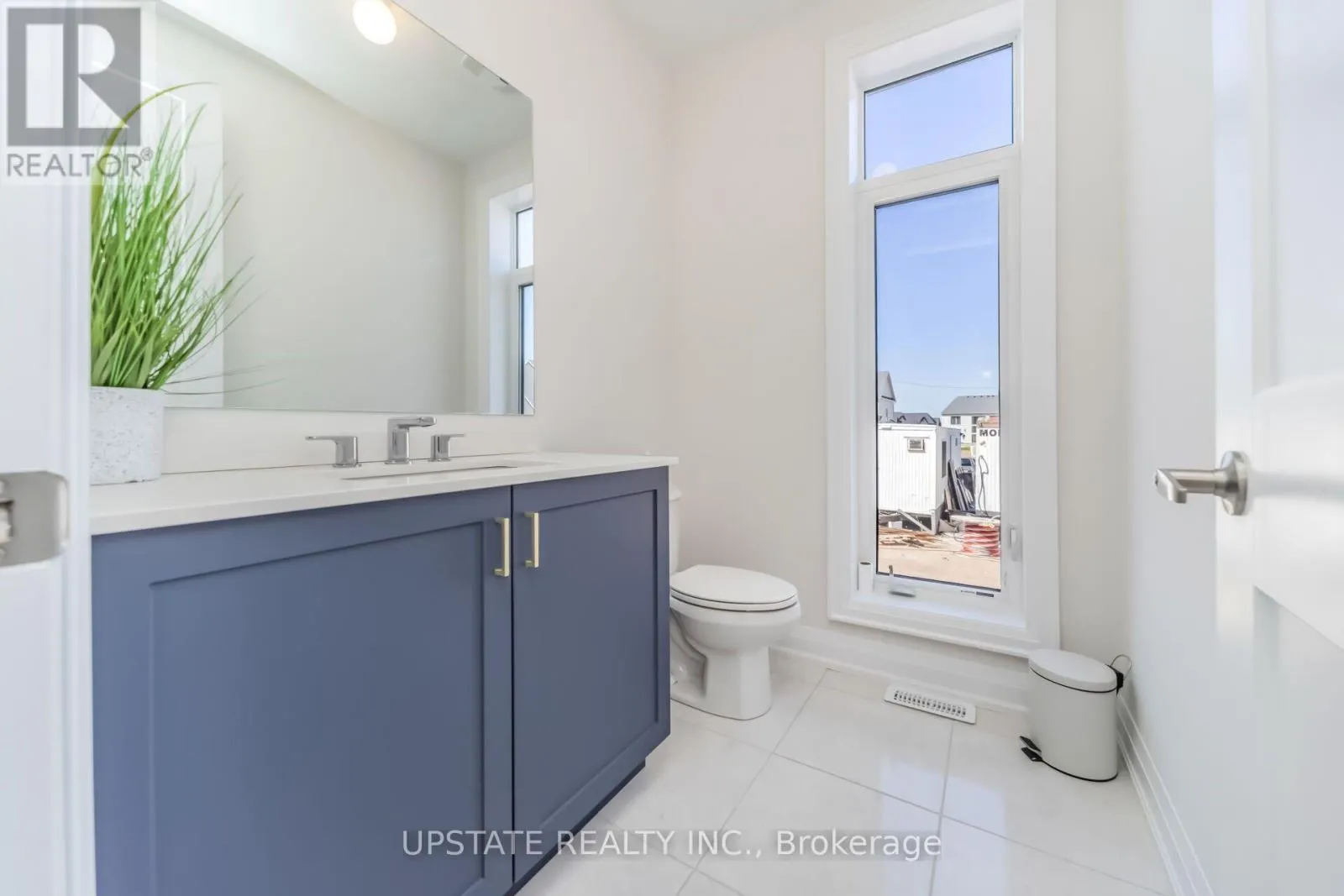 21 PEARSALL PLACE