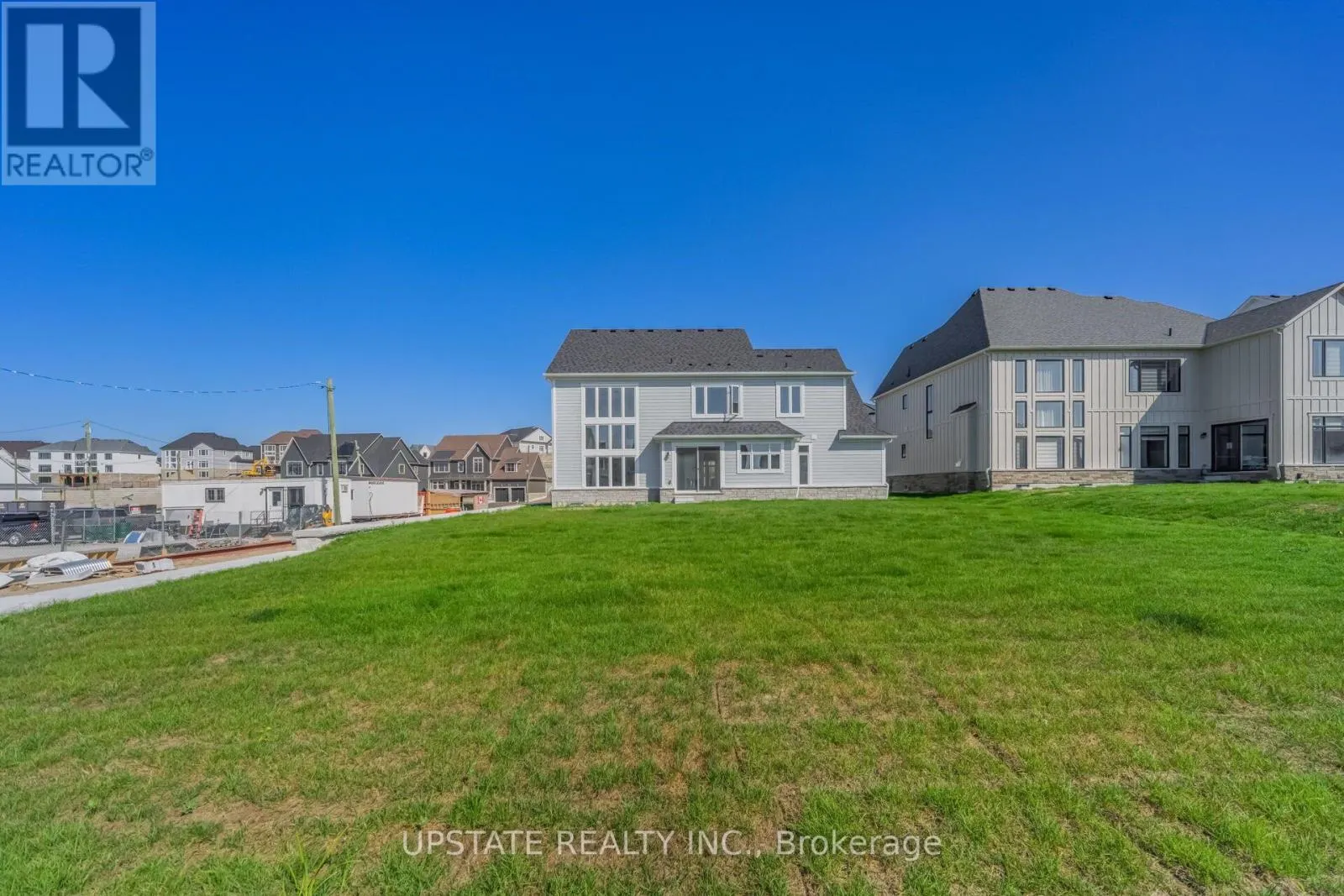21 PEARSALL PLACE