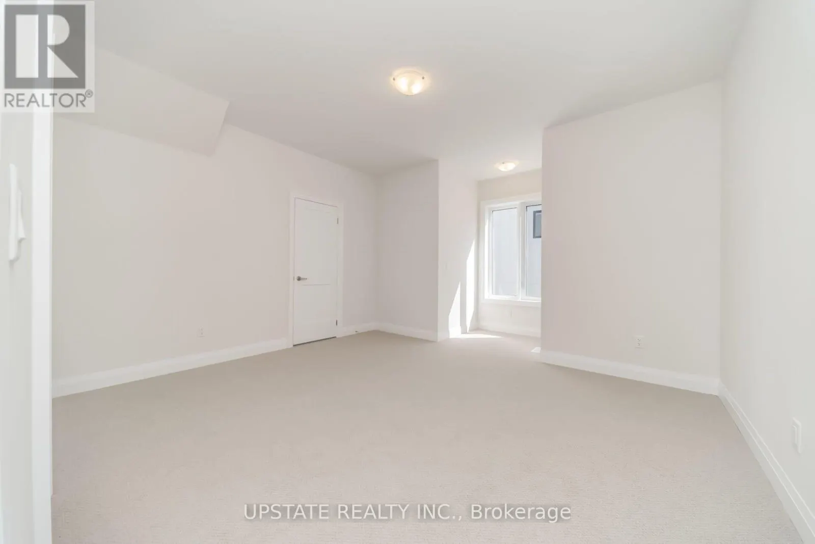21 PEARSALL PLACE