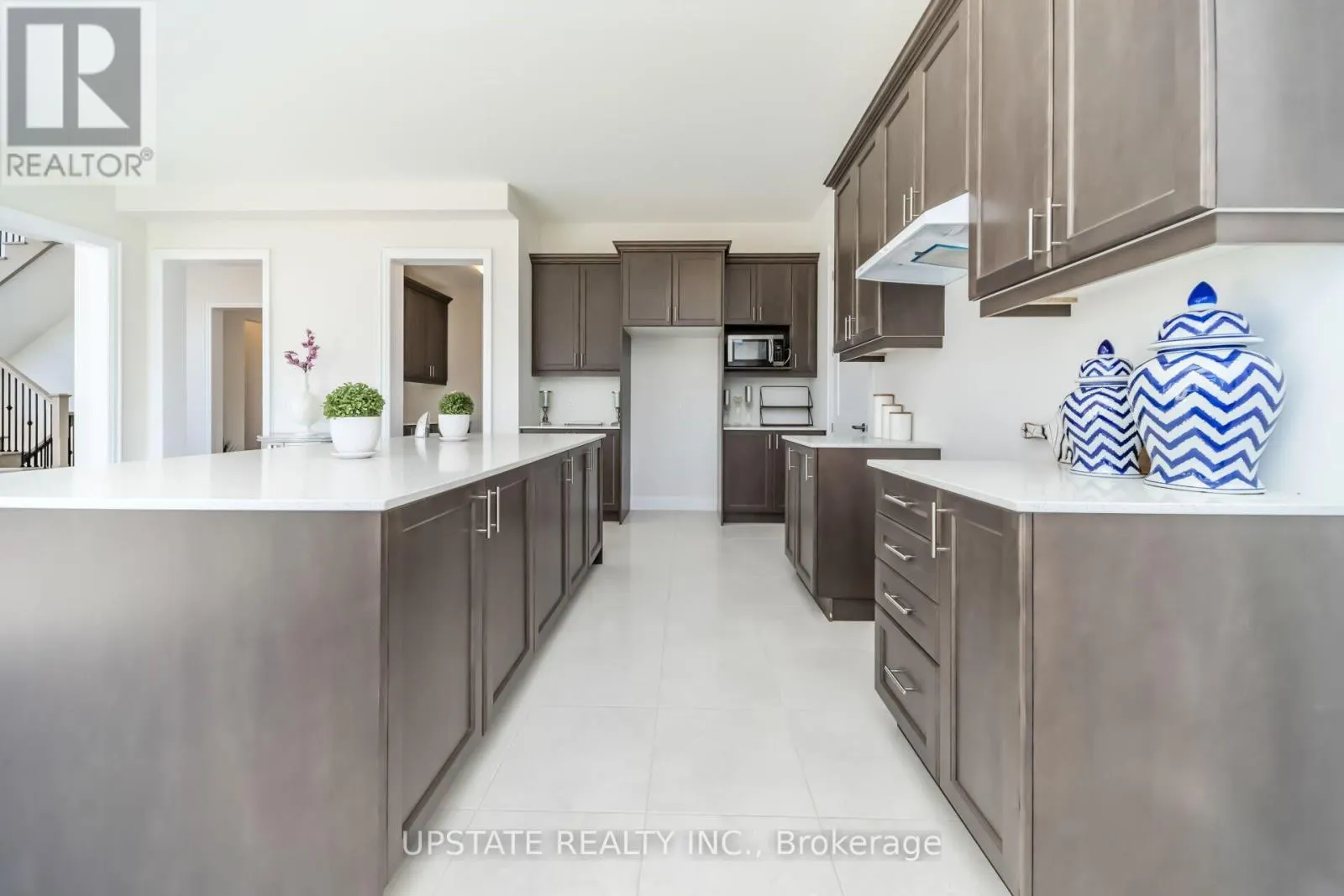 21 PEARSALL PLACE