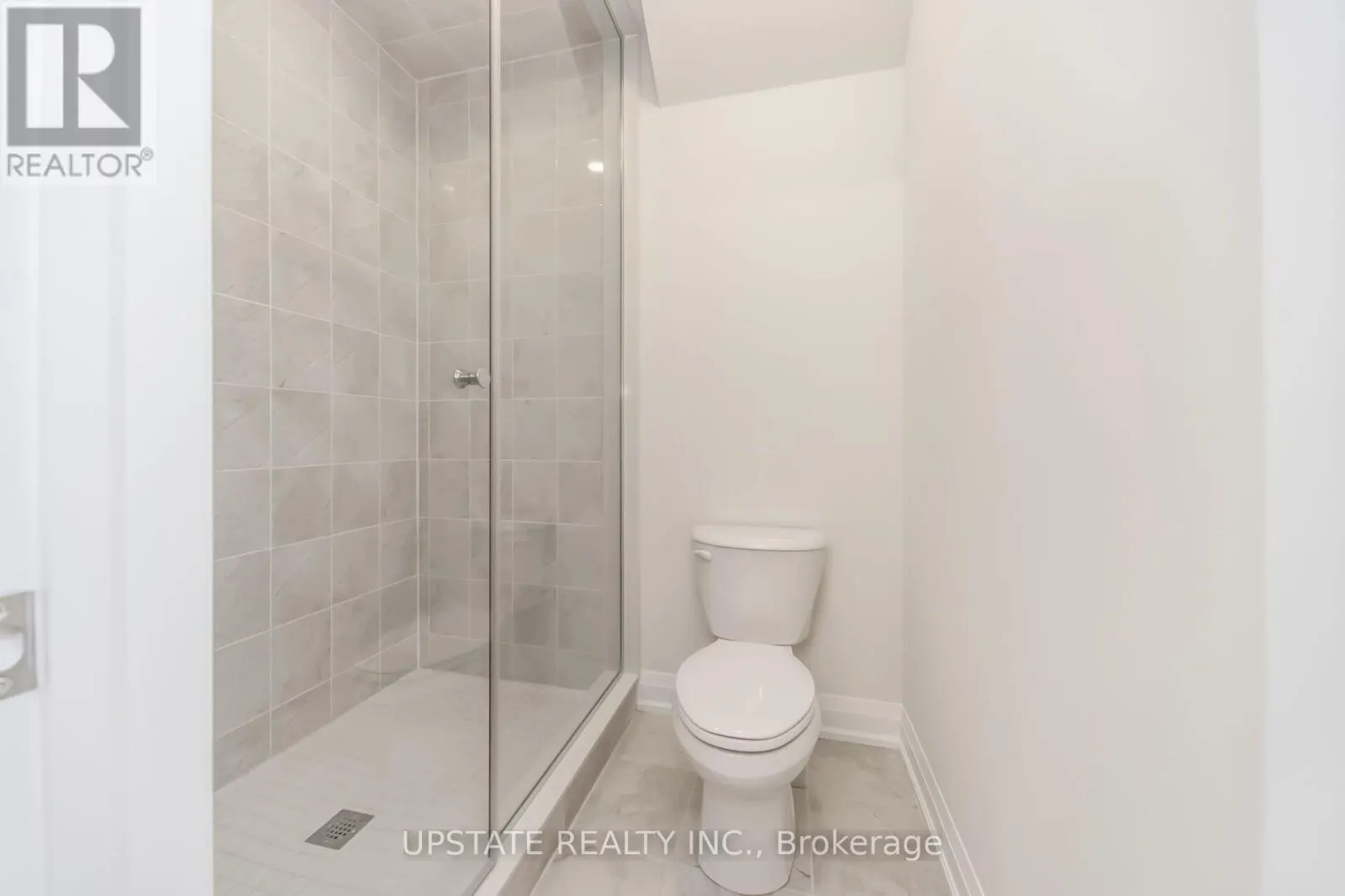 21 PEARSALL PLACE