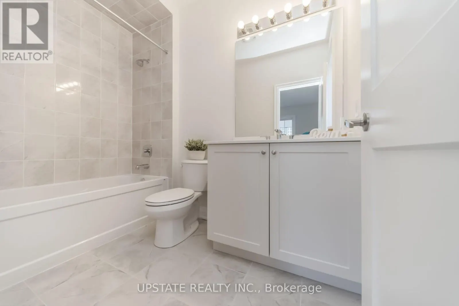 21 PEARSALL PLACE